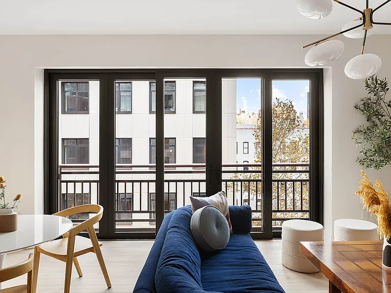 428 W 19th St #8D — Photo 4