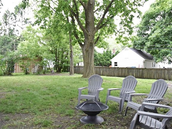 3rd image of 4198 W 220th St