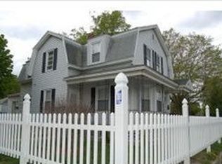 122 W Hollis St, Nashua, NH 03060