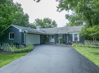 1716 Myrna Ct, Dundee, IL 60118