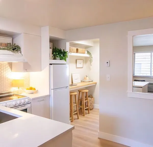 1335 N Gaylord St #102 — Photo 2