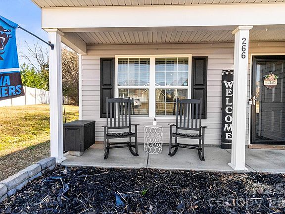 4th image of 266 Valerie Dr
