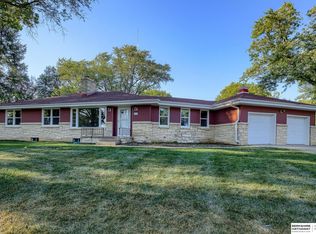 5406 Crown Point Ave, Omaha, NE 68104