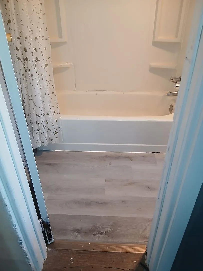 1688 Harrison St — Photo 2