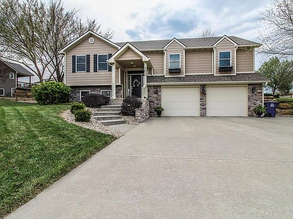 2nd image of 3618 Vanesta Dr