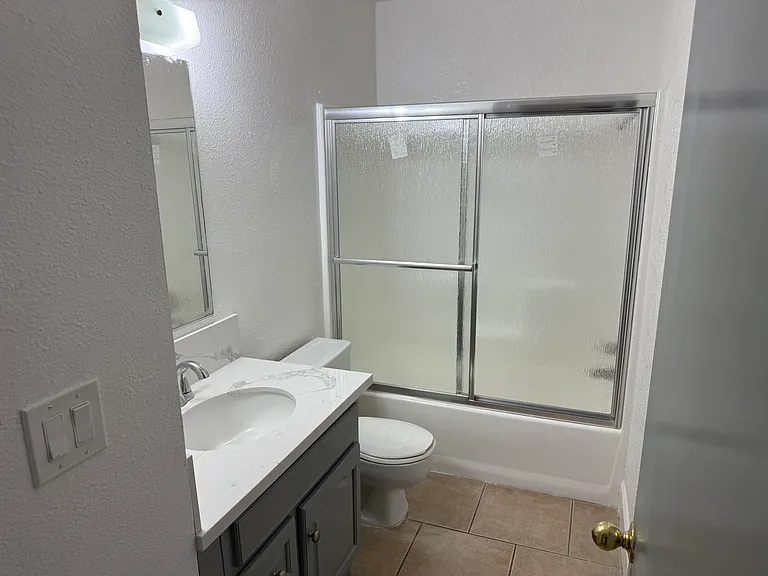 1655 Moffett Rd — Photo 15