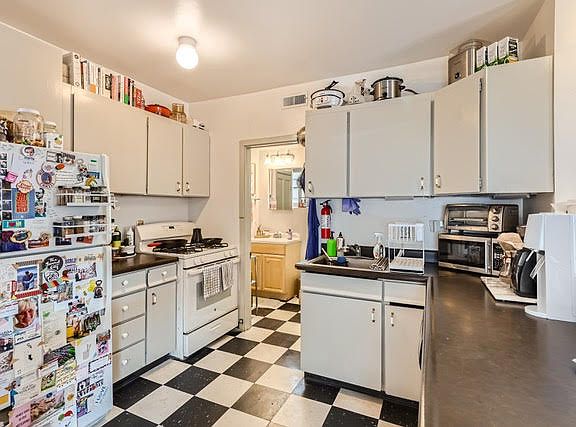 5th image of 1542 1/2 Williams St