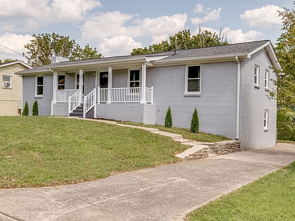 4th image of 2836 Galesburg Dr