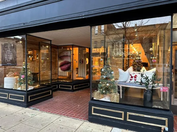 330 Main St., 330 Main St #1, Racine, WI 53403