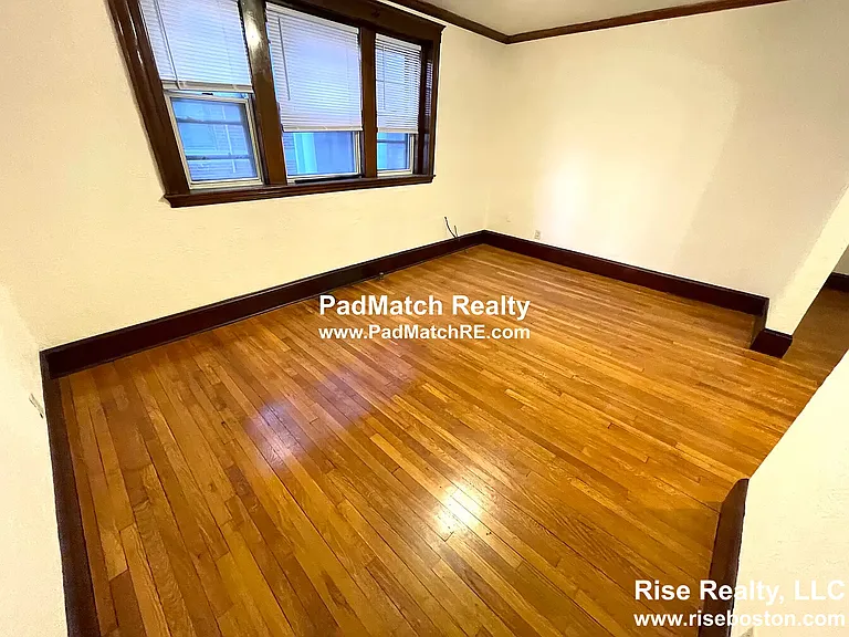 16 Lakeville Rd #6 — Photo 12