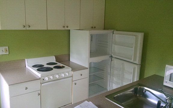 2nd image of 186 Hilltop Ln