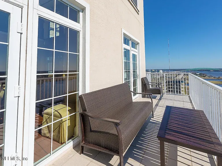 400 E Bay St #1705 — Photo 32