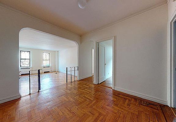 4th image of 30 Park Ter E APT 2F