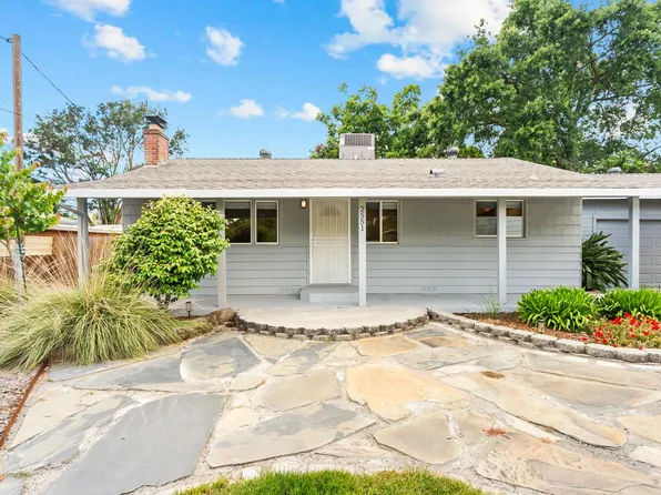 2551 Lillian Ln, Carmichael, CA 95608