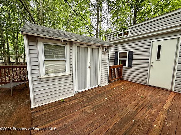 5th image of 272 Tamarack Trl