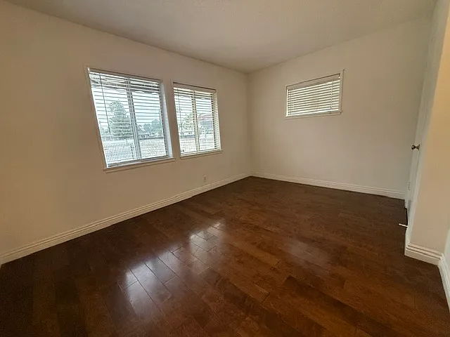 8366 Tampa Ave — Photo 10