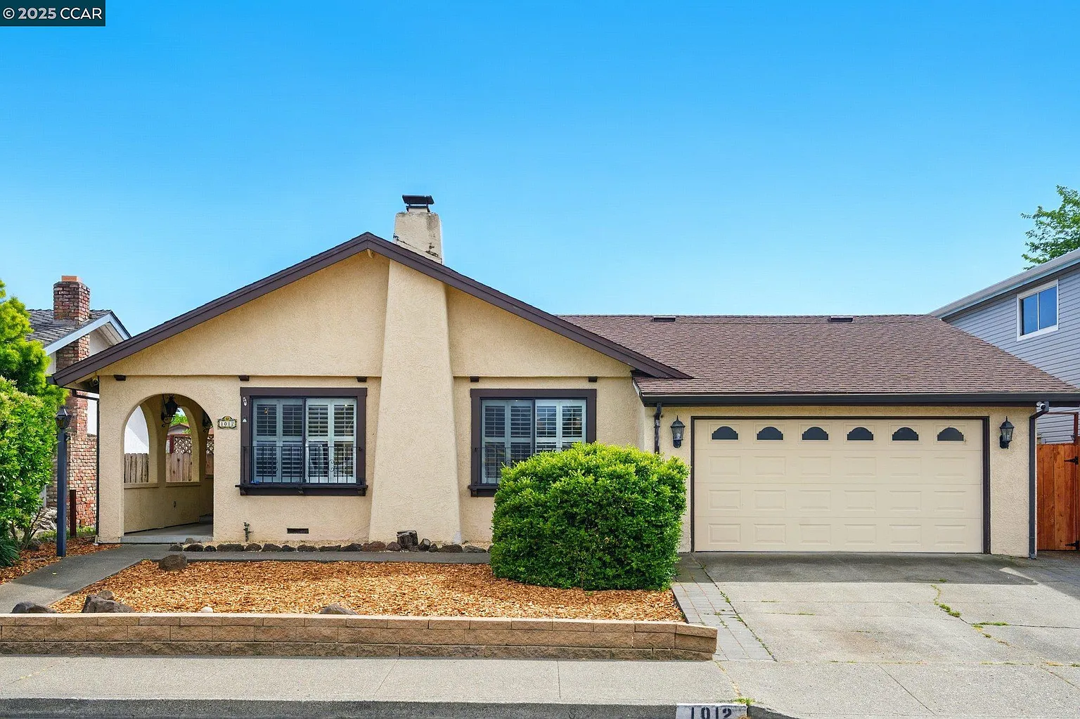 1012 S McDowell Blvd photo 1