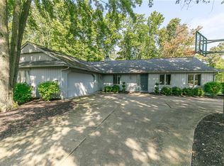 21586 Little Brook Way, Strongsville, OH
