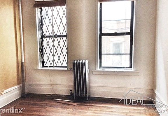 4th image of 355 Saint Johns Pl