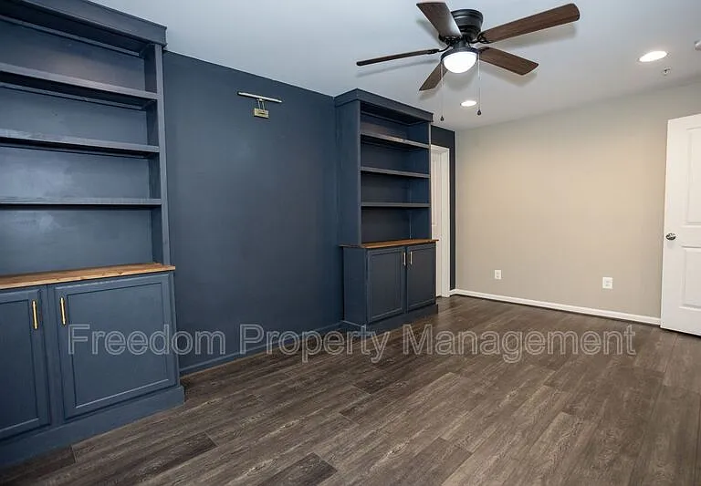 2425 Morgans Point Dr — Photo 72