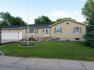 1117 10th Ave, Kearney, NE 68845