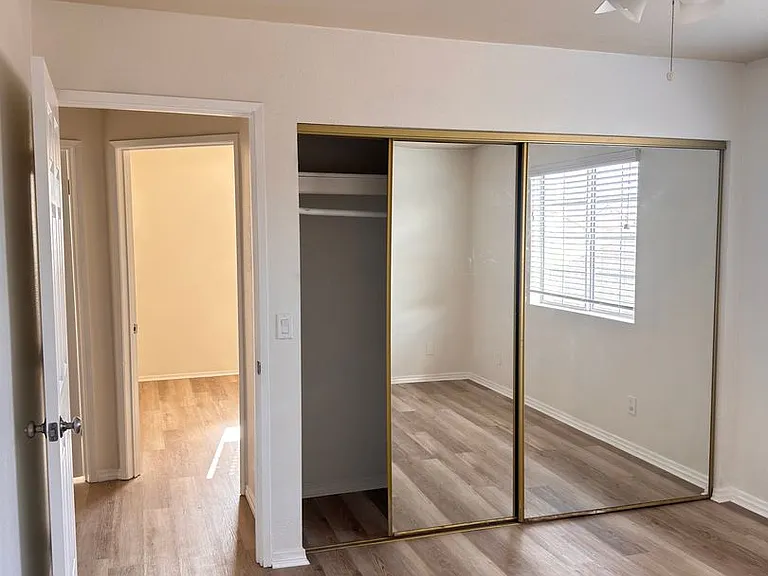 1060 McFarland Ave — Photo 26