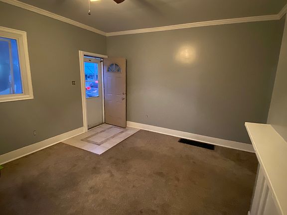 3rd image of 1305 Penn Ave