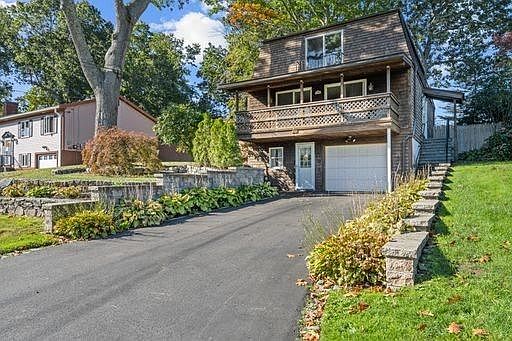 1st image of 28 Charlotte Dr