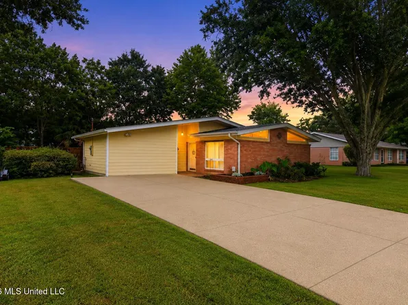 108 Pimlico St, Long Beach, MS 39560