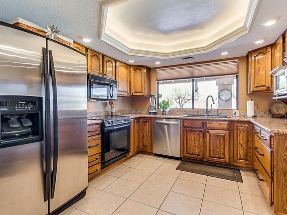 5th image of 50211 N 27th Ave