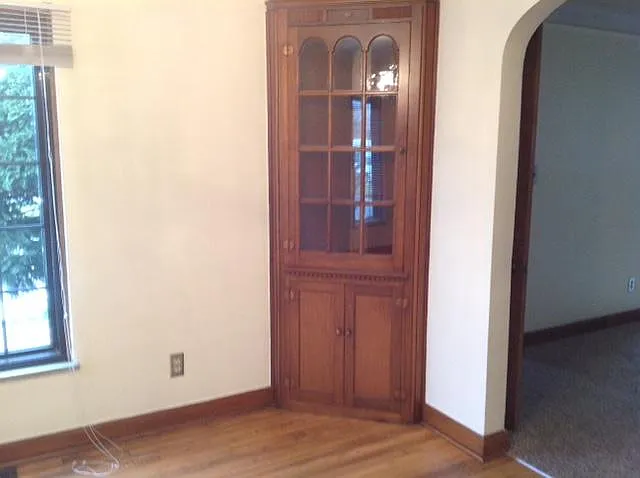 4551 Grayton Rd — Photo 3