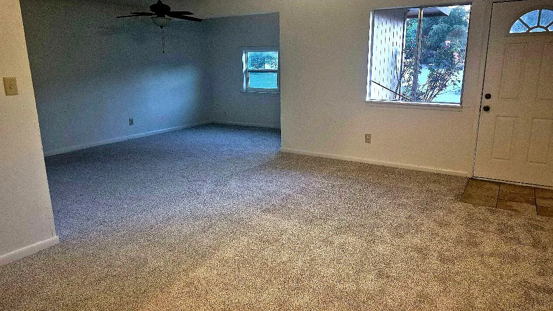 3 bed, 1308 sqft, $1,750 — Photo 2