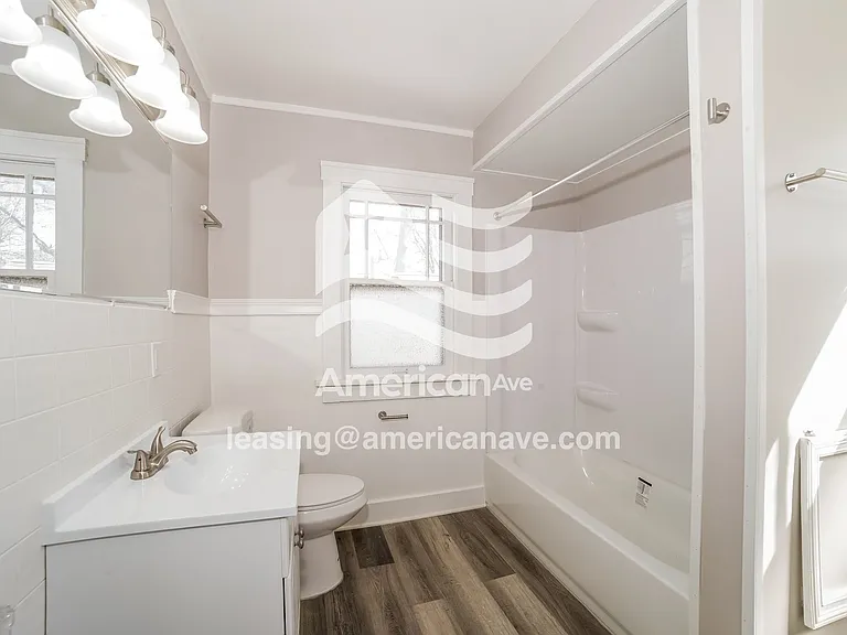 1522868_009_main_bathroom_13679392.jpg