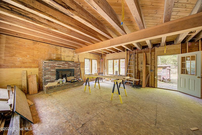 4th image of 109 S Greenfield Road