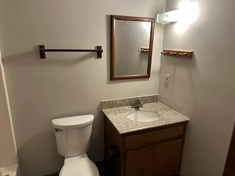 Common-Full-Bath