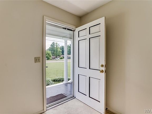 5th image of 315 51st St