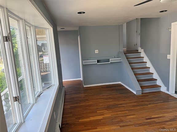 3rd image of 49 Noble Street