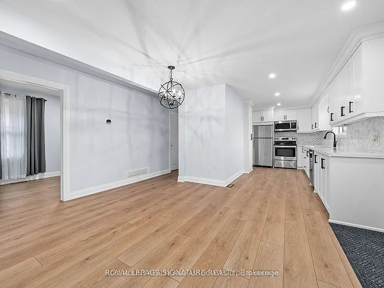 480 Browning St — Photo 13