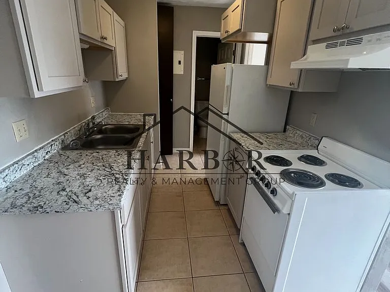Blu Line Flats — Photo 70