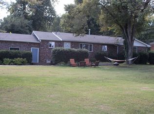 1505 E Mission Blvd, Fayetteville, AR 72701