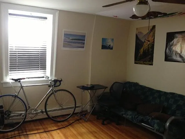 390 Madison Ave #B — Photo 7