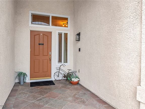 5th image of 9132 Baysinger Dr