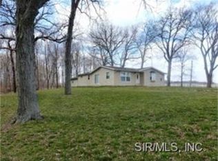 10625 Hempen Rd, Jamestown, IL 62275