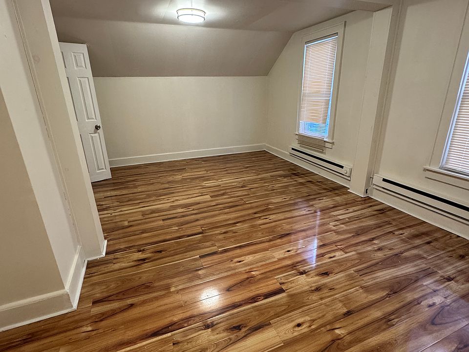 2nd image of 157 Eastern Ave #3