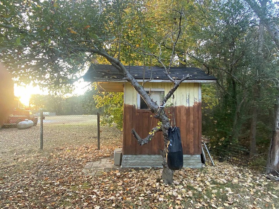 2nd image of 349 Denton Rd