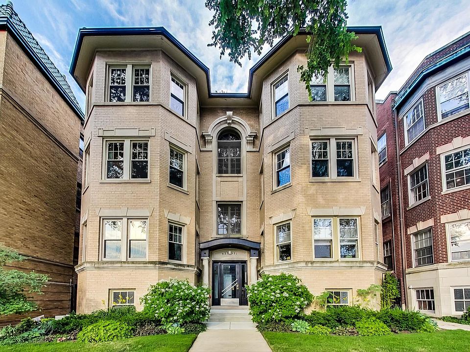 1st image of 923 Forest Ave #3