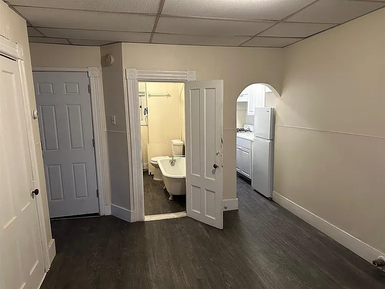 489 Pine St #3 — Photo 2