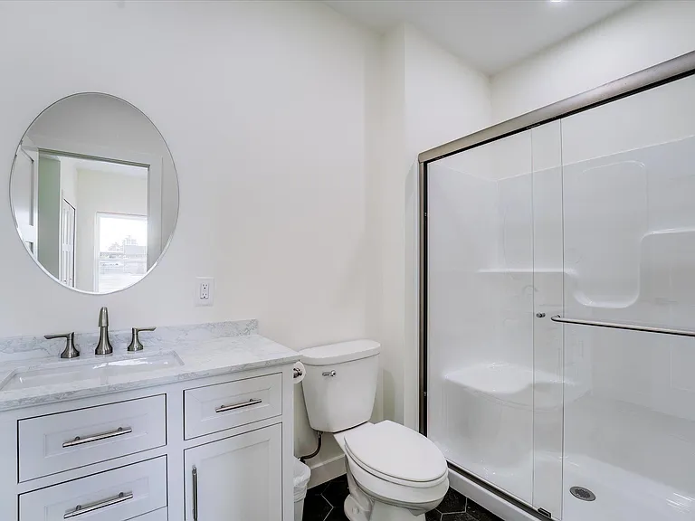 303 N 3rd St #1 — Photo 9