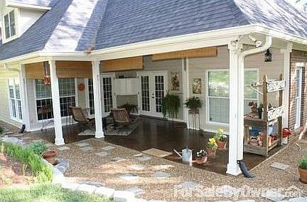 Large covered back porch : Ceiling fans, patio doors to kitchen, DR, MBR. Perfect for entertaining/r