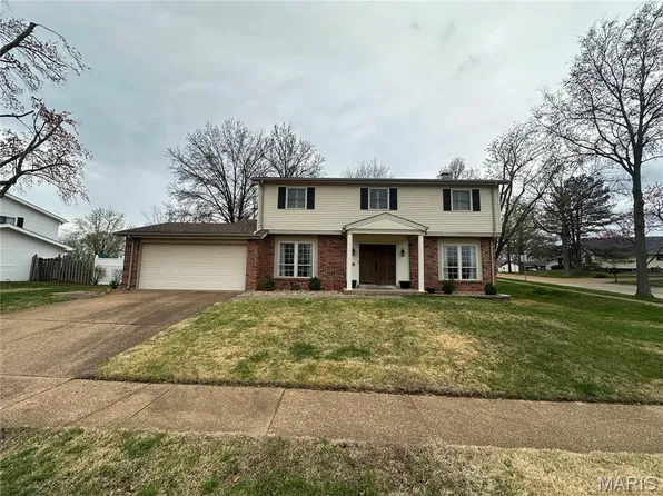 14958 Pocono Cir, Chesterfield, MO 63017